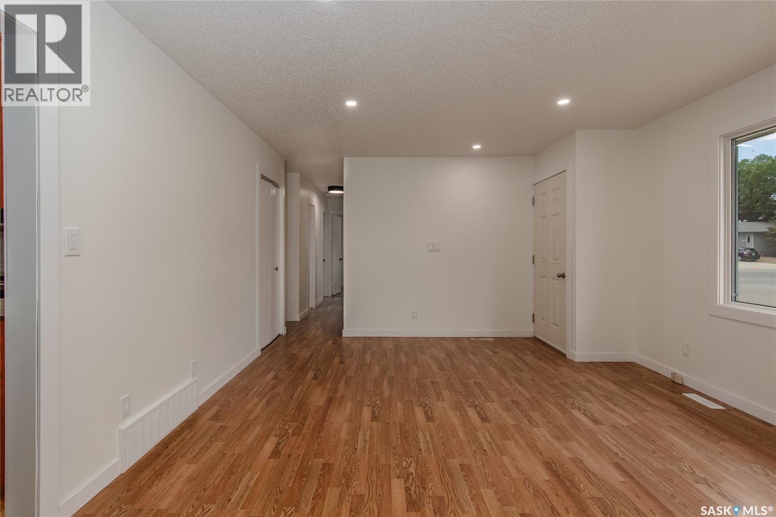 1386 Manitou Crescent, Moose Jaw, Saskatchewan  S6H 7C5 - Photo 11 - SK011487