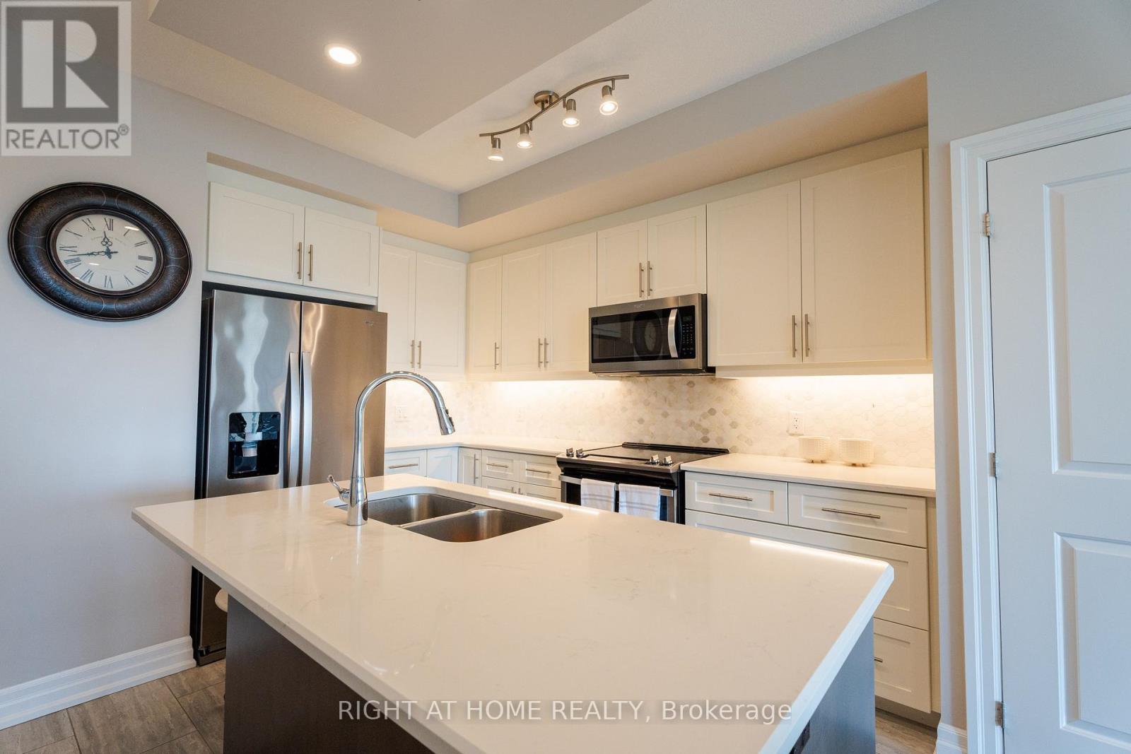 Property at 812 - 1878 GORDON STREET image 3