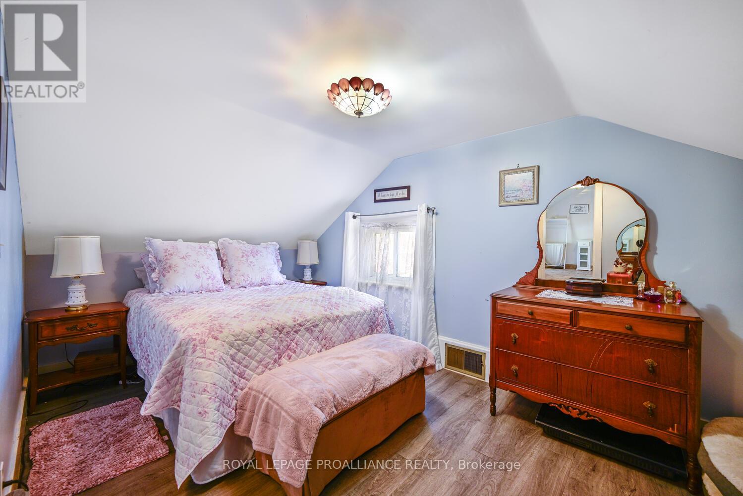 394 Park Street E, Prescott, Ontario  K0E 1T0 - Photo 24 - X12349077