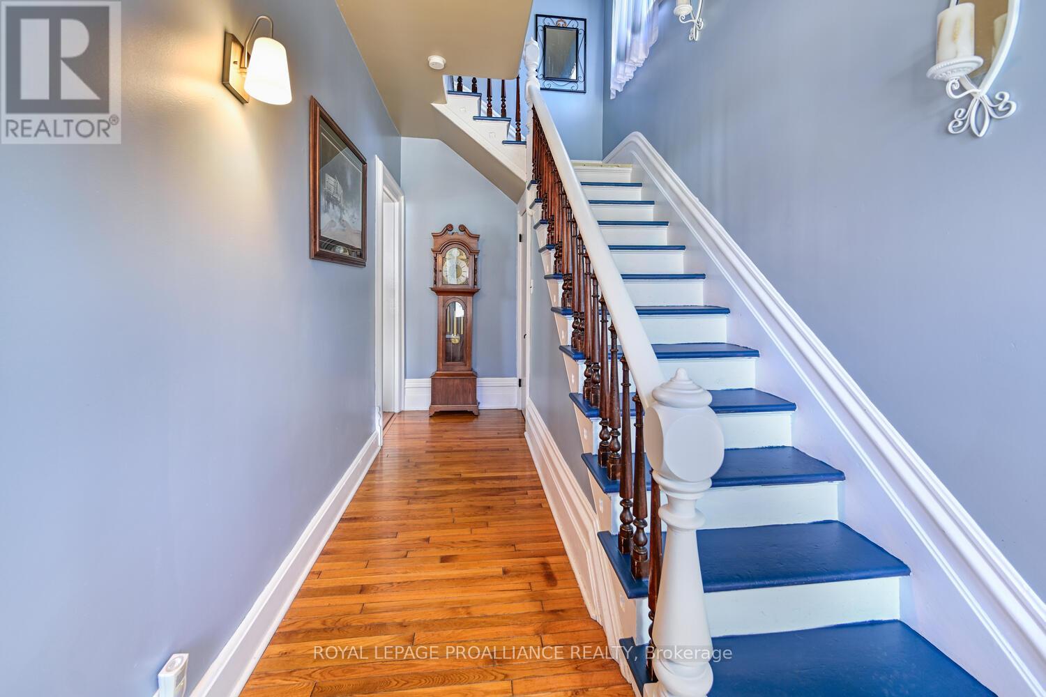 394 Park Street E, Prescott, Ontario  K0E 1T0 - Photo 3 - X12349077