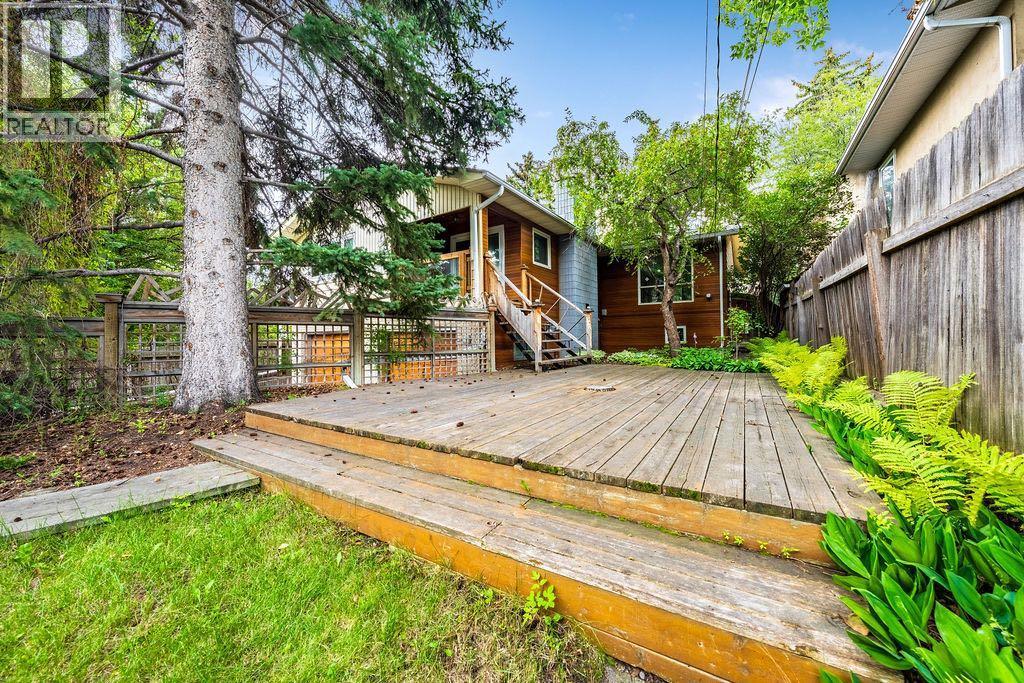 Property at 412 46 Avenue SW image 5
