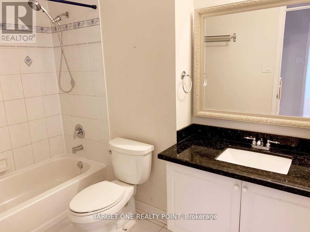 6 Moresby Street, Richmond Hill, Ontario  L4B 4K8 - Photo 11 - N12349076