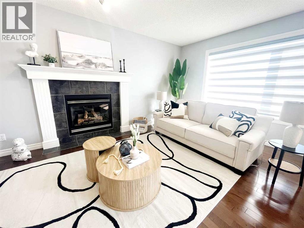 Property at 163 Springmere Close image 3