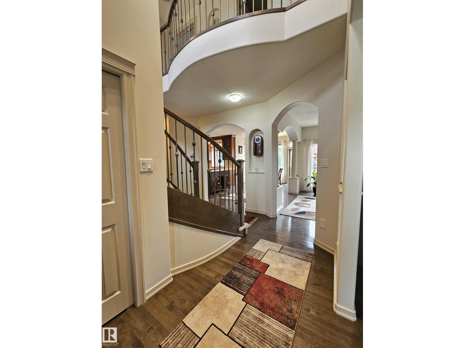 1197 Goodwin Circle Ci Nw, Edmonton, Alberta  T5T 6W4 - Photo 9 - E4453422