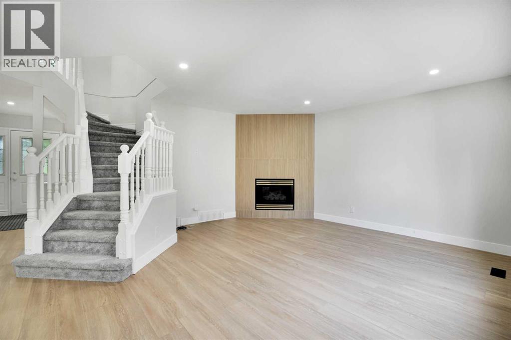 Property at 20 Chaparral Drive SE image 4