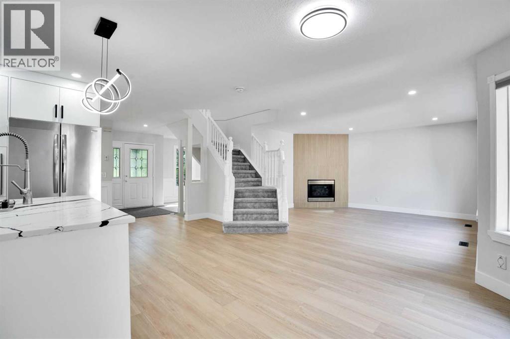 Property at 20 Chaparral Drive SE image 3