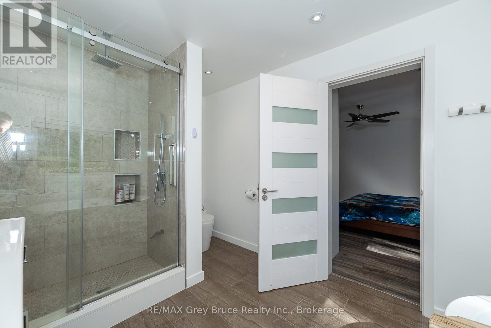 495204 Traverston Road, West Grey, Ontario  N0C 1H0 - Photo 17 - X12302567