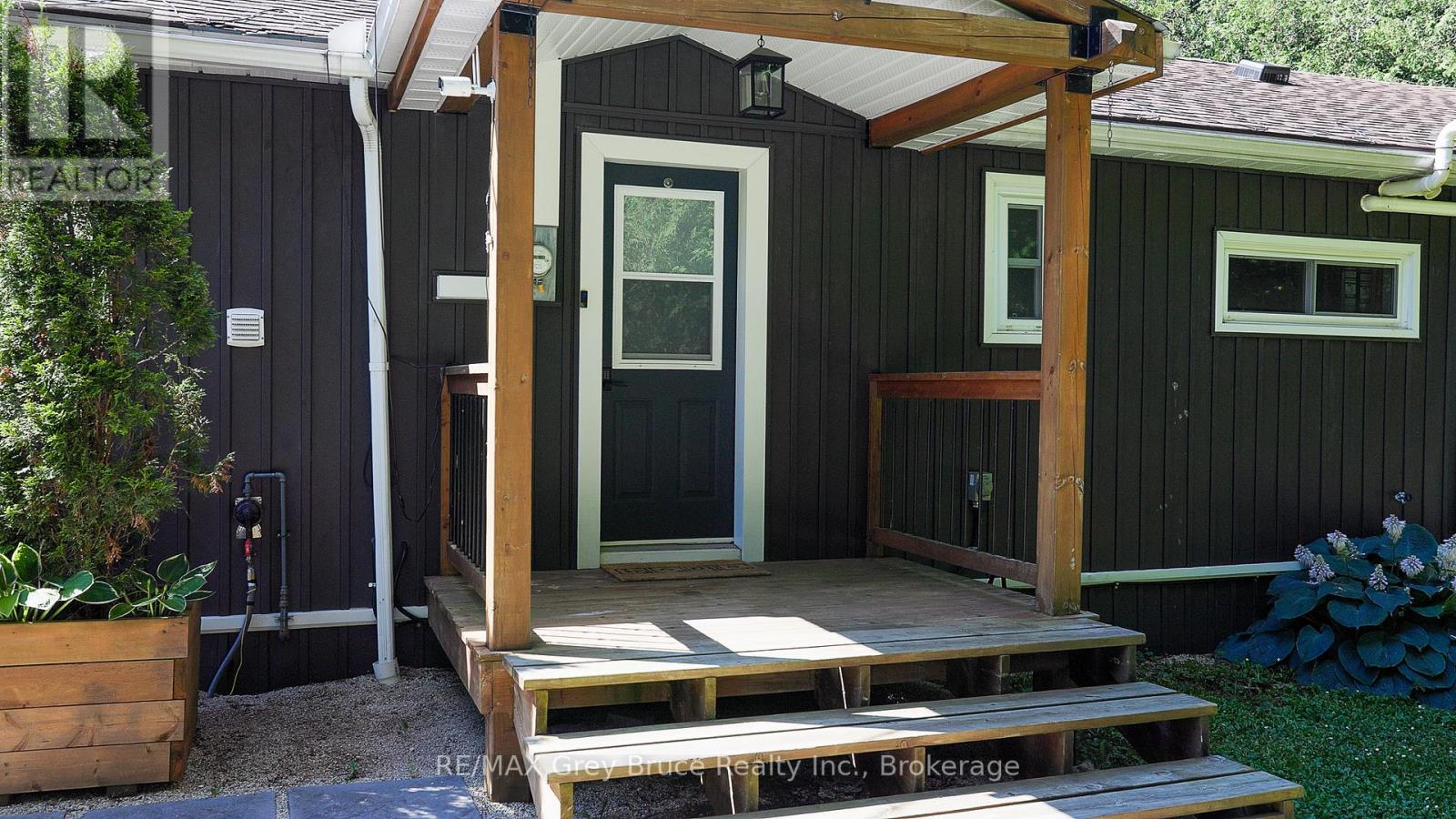 495204 Traverston Road, West Grey, Ontario  N0C 1H0 - Photo 39 - X12302567