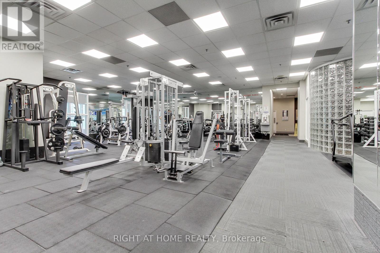 504 - 77 Harbour Square, Toronto, Ontario  M5J 2S2 - Photo 12 - C12349099