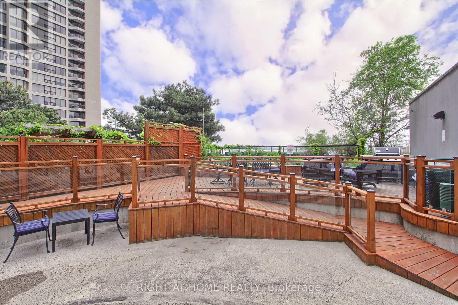 504 - 77 Harbour Square, Toronto, Ontario  M5J 2S2 - Photo 9 - C12349099