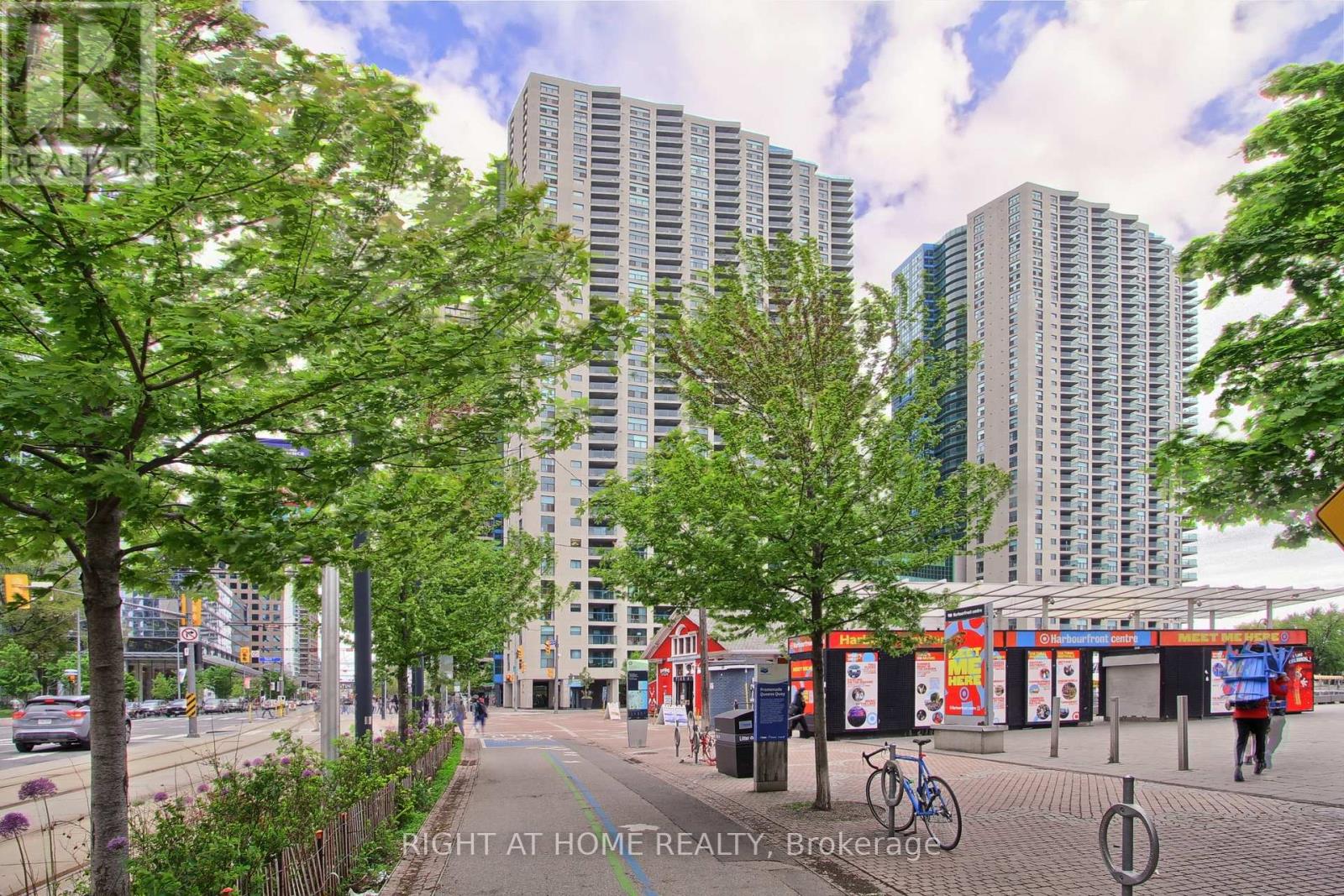 504 - 77 Harbour Square, Toronto, Ontario  M5J 2S2 - Photo 32 - C12349099