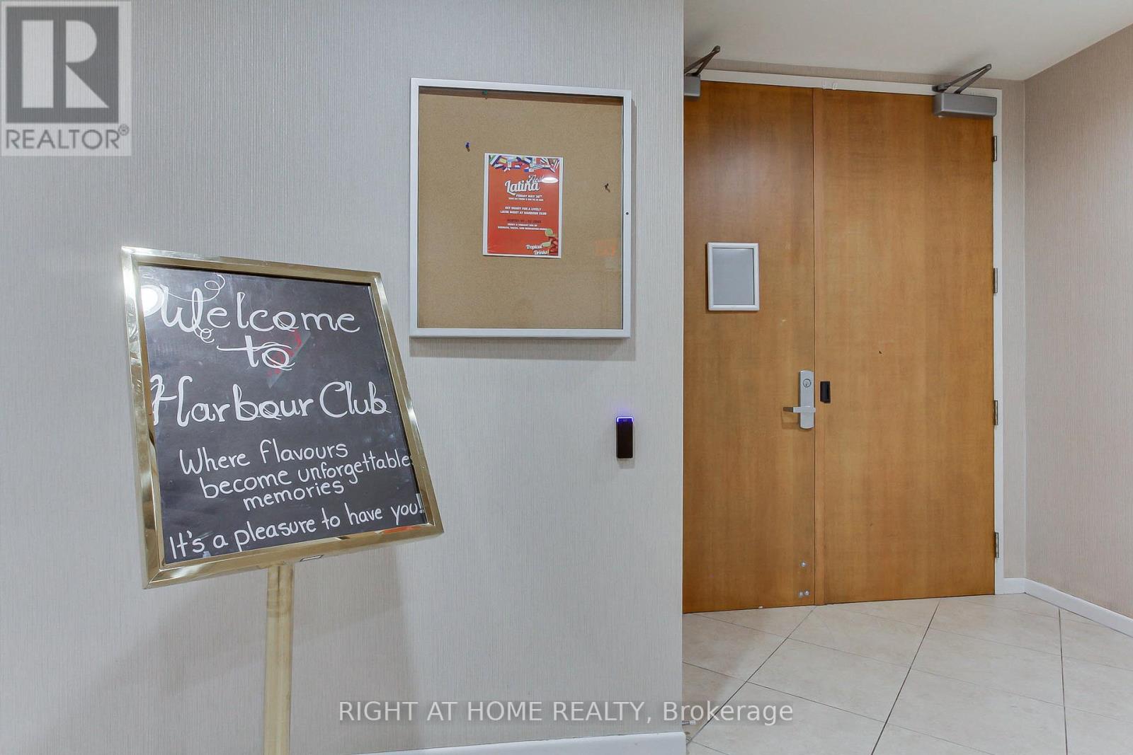 504 - 77 Harbour Square, Toronto, Ontario  M5J 2S2 - Photo 7 - C12349099