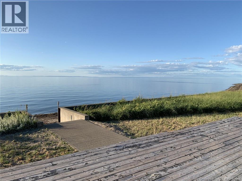 345 Bayshore Drive, Bathurst, New Brunswick  E2A 6A5 - Photo 3 - NB123589