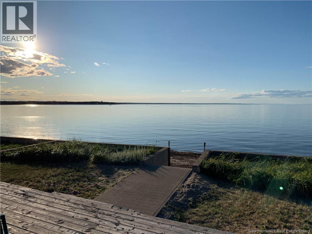 345 Bayshore Drive, Bathurst, New Brunswick  E2A 6A5 - Photo 4 - NB123589