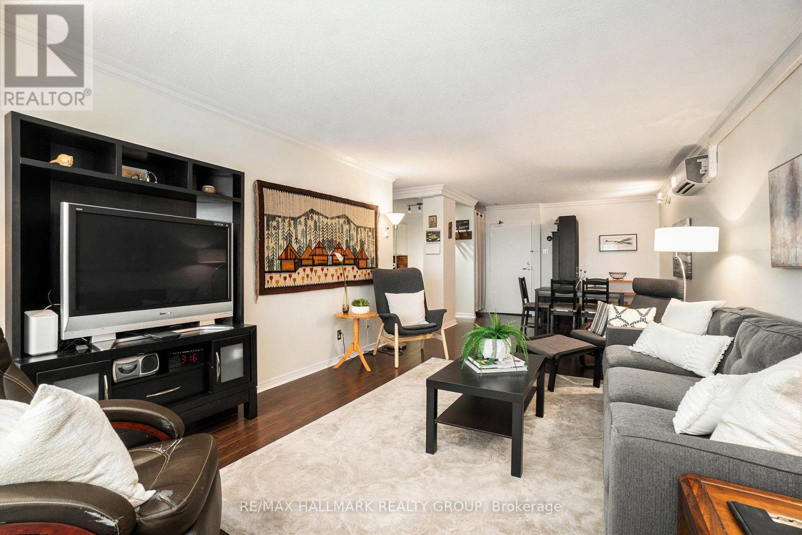 1406 - 40 Landry Street, Ottawa, Ontario  K1L 8K4 - Photo 6 - X12349134