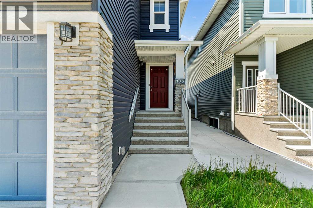 Property at 135 Redstone Heights NE image 2