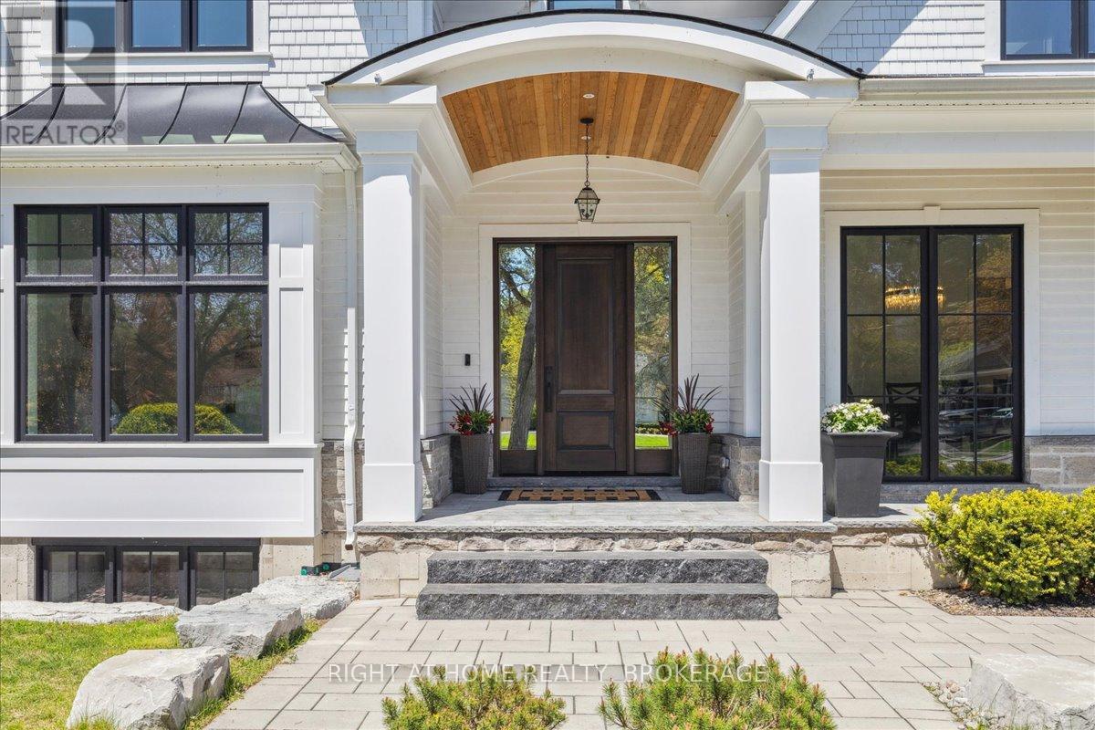 1253 Crawford Court, Oakville, Ontario  L6J 1Z2 - Photo 12 - W12154270