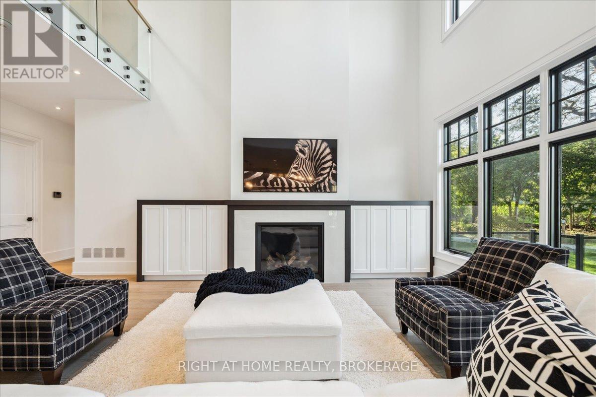 1253 Crawford Court, Oakville, Ontario  L6J 1Z2 - Photo 16 - W12154270