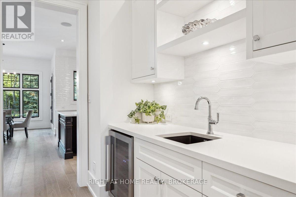1253 Crawford Court, Oakville, Ontario  L6J 1Z2 - Photo 24 - W12154270