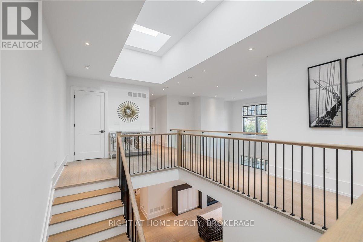 1253 Crawford Court, Oakville, Ontario  L6J 1Z2 - Photo 31 - W12154270