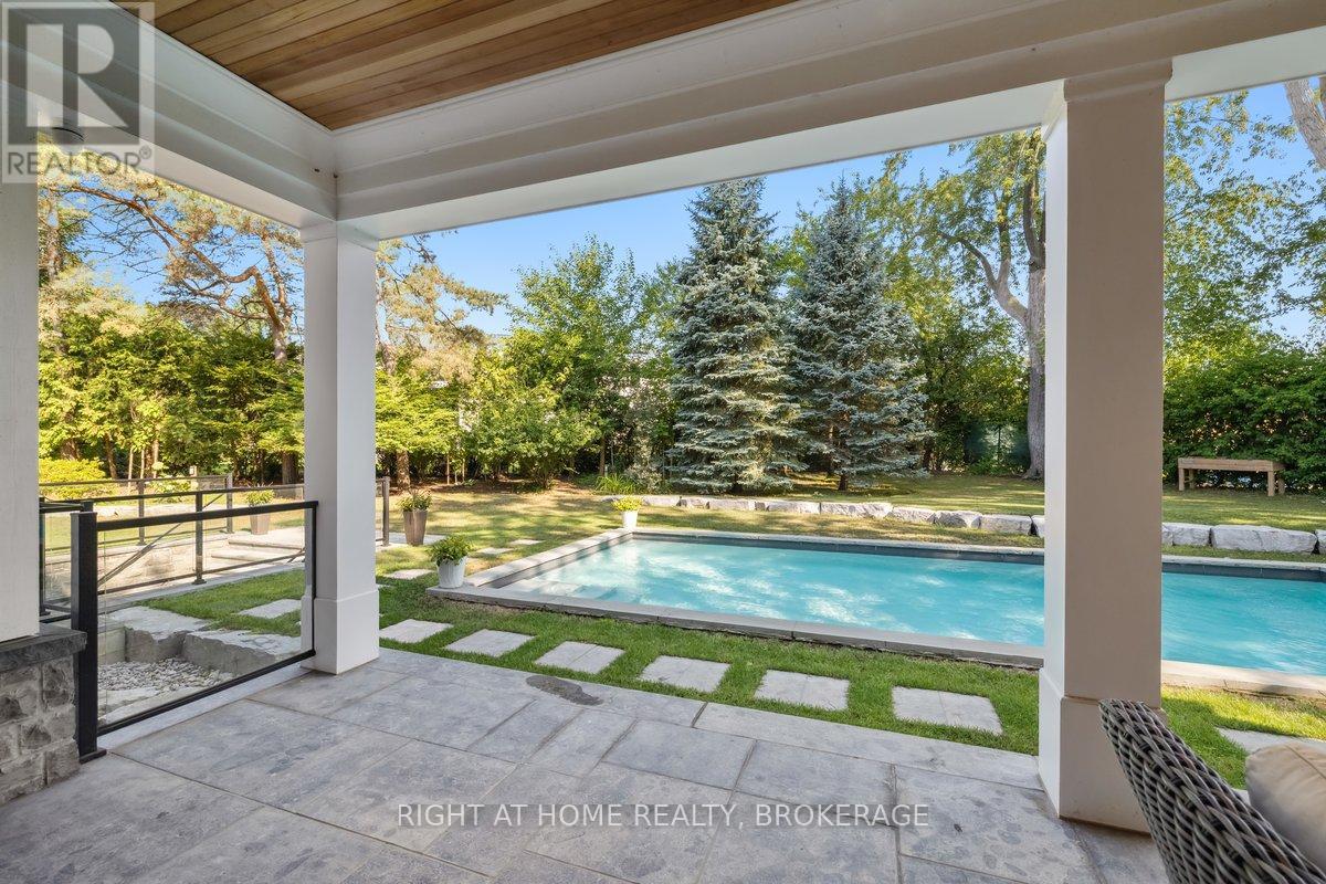 1253 Crawford Court, Oakville, Ontario  L6J 1Z2 - Photo 9 - W12154270