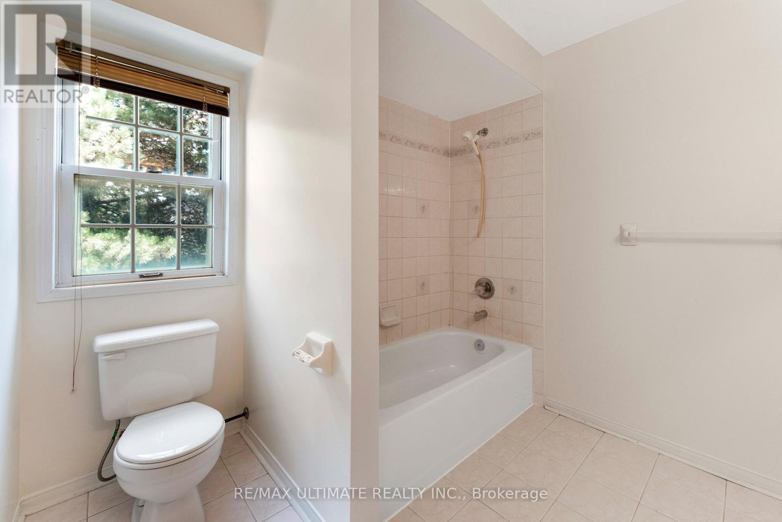 1 Black Forest Drive, Brampton, Ontario  L6R 1V4 - Photo 15 - W12349152