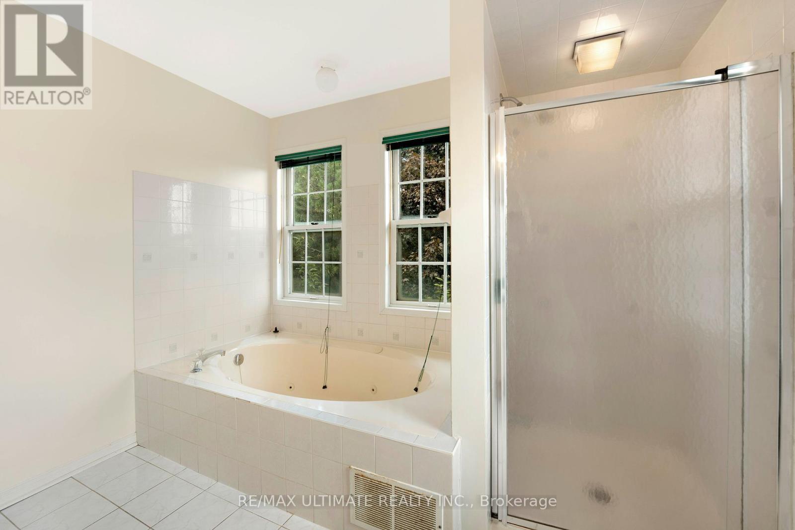 1 Black Forest Drive, Brampton, Ontario  L6R 1V4 - Photo 22 - W12349152