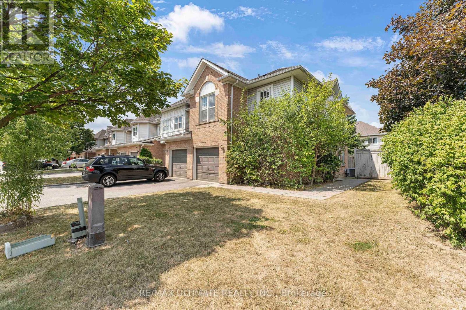 1 Black Forest Drive, Brampton, Ontario  L6R 1V4 - Photo 3 - W12349152