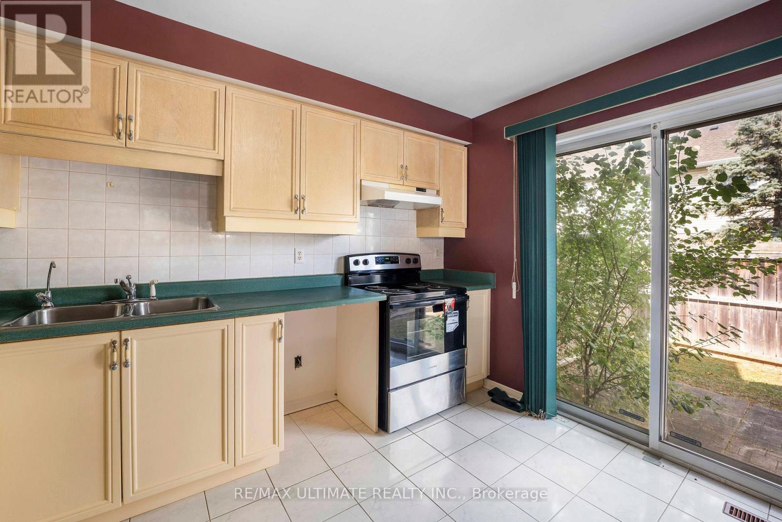 1 Black Forest Drive, Brampton, Ontario  L6R 1V4 - Photo 32 - W12349152