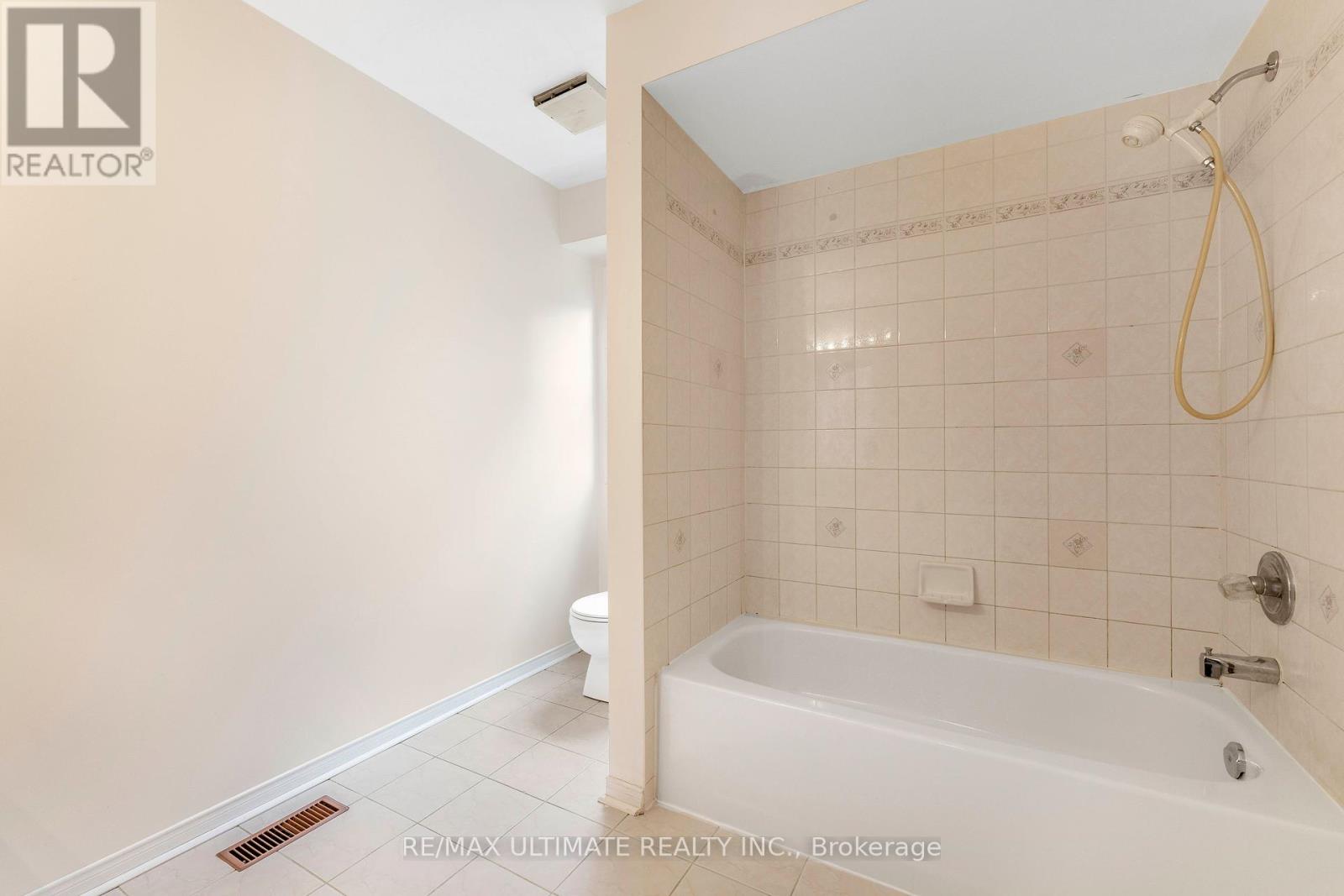 1 Black Forest Drive, Brampton, Ontario  L6R 1V4 - Photo 41 - W12349152
