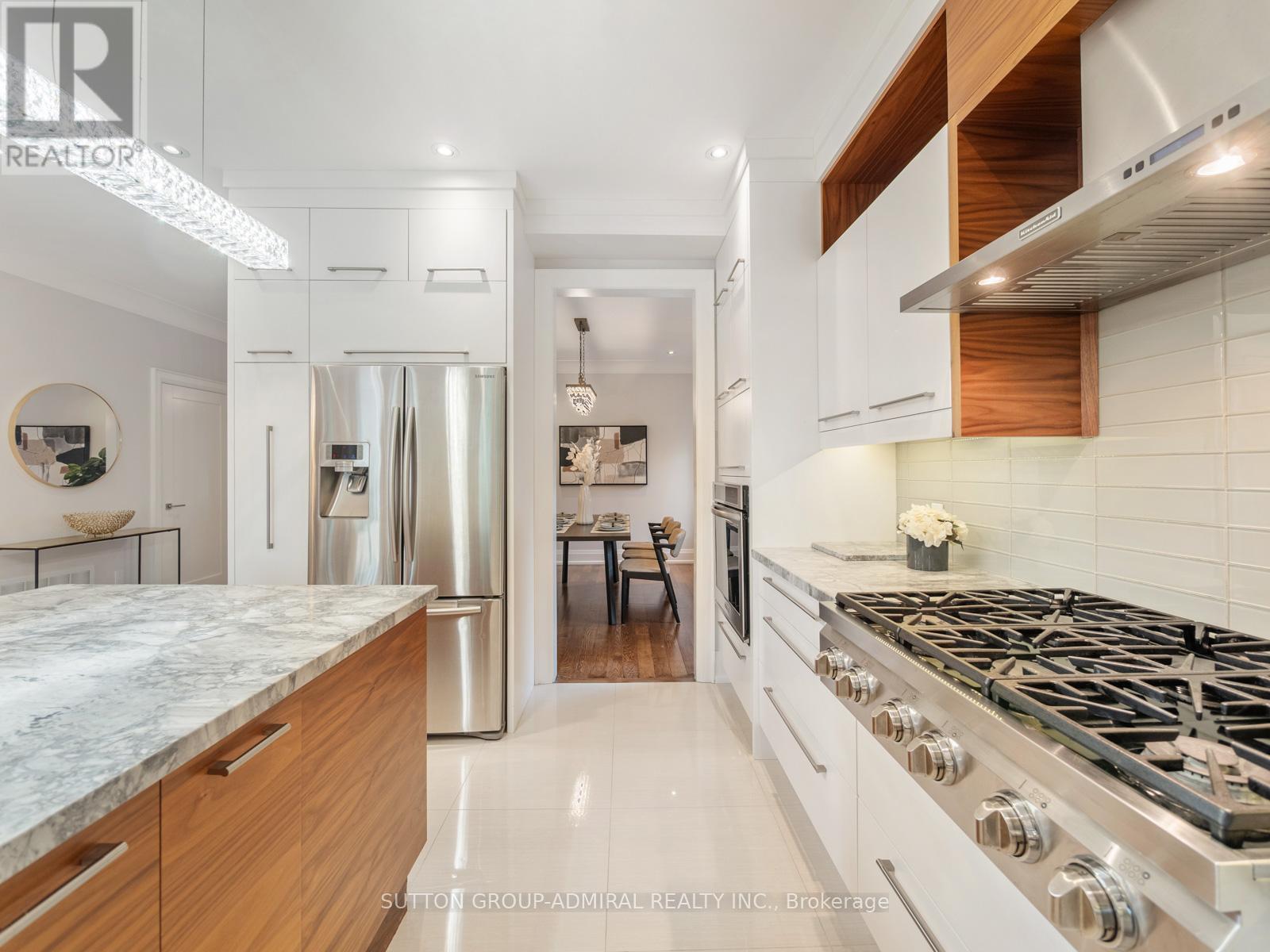 Property at 1 DUSTAN CRESCENT image 4
