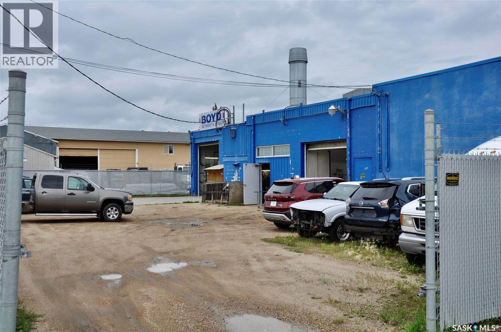 2024 St. George Avenue, Saskatoon, Saskatchewan  S7M 0K5 - Photo 4 - SK015620