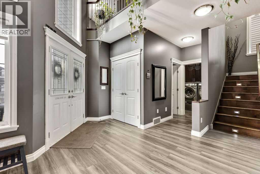 Property at 62 Kinlea Court NW image 5