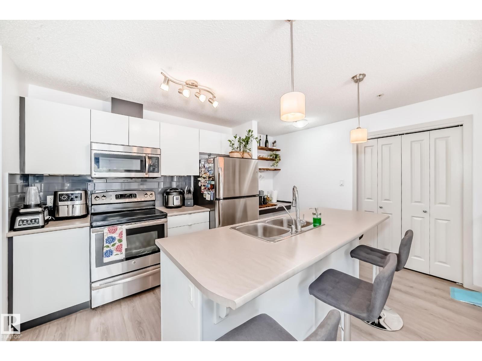 148-348 Windermere Rd Nw, Edmonton, Alberta  T6W 2P2 - Photo 1 - E4453428