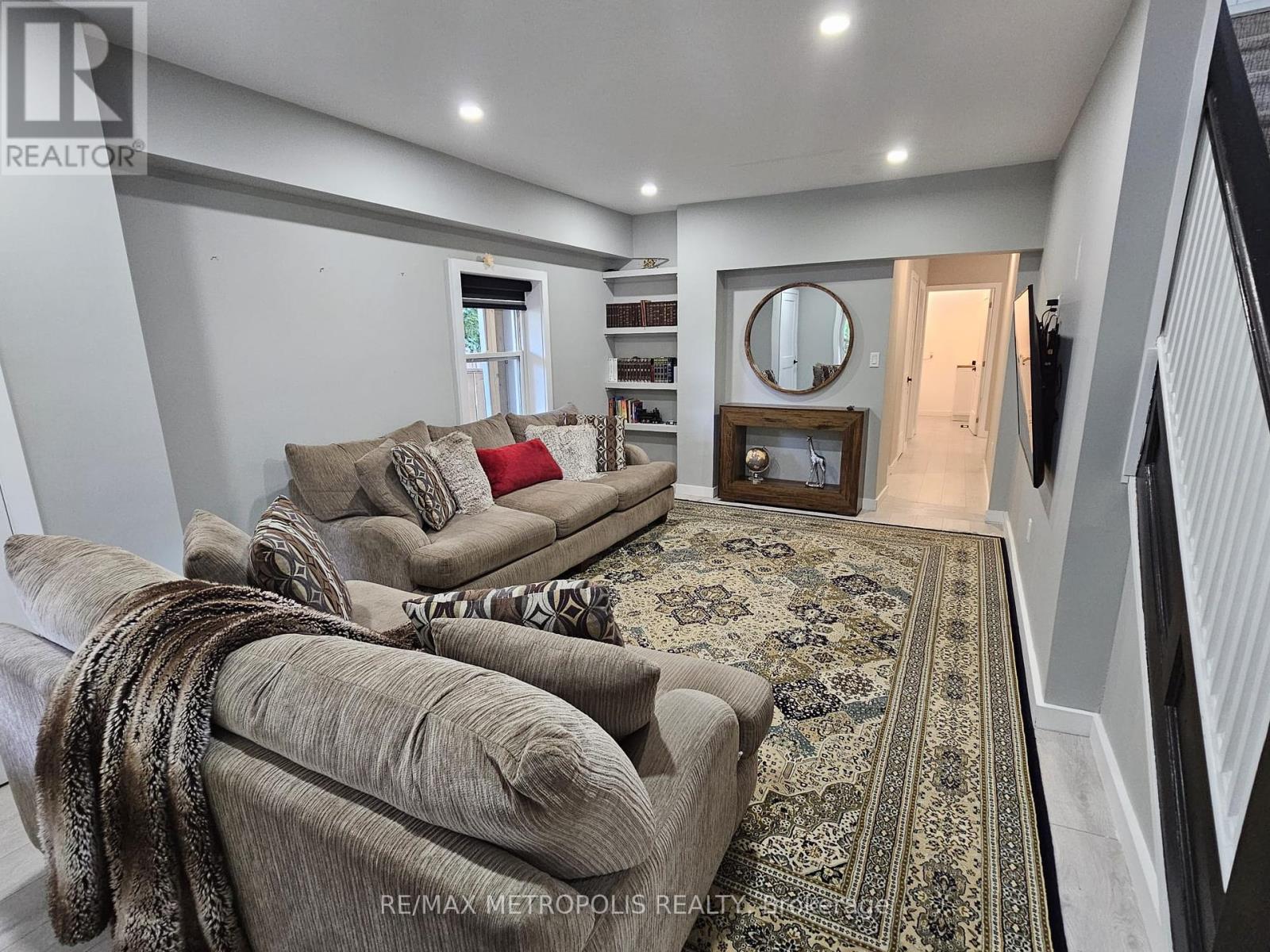 179 Church Street, Georgina (Keswick North), Ontario  L4P 1J4 - Photo 19 - N12348952