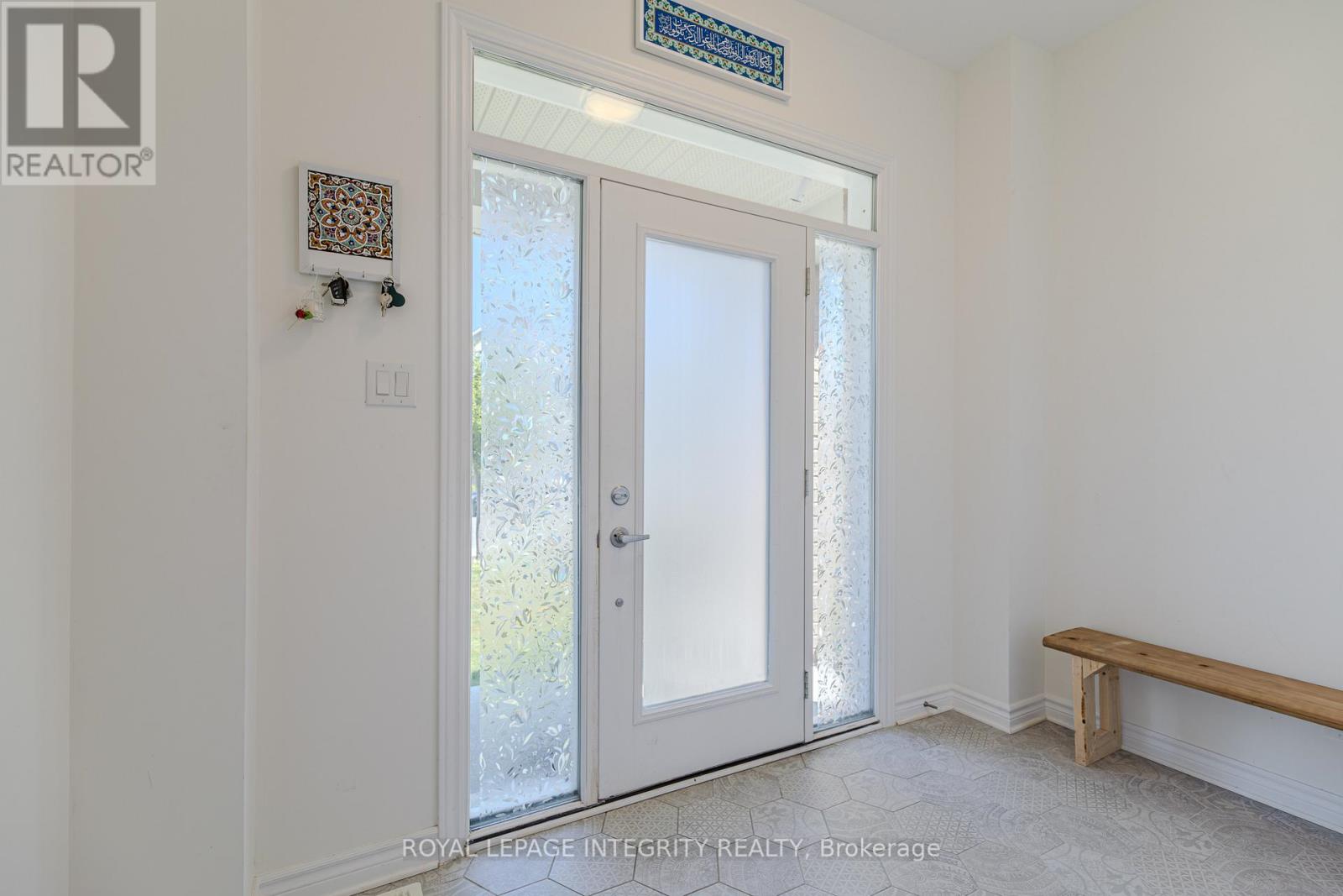 772 Samantha Eastop Avenue, Ottawa, Ontario  K2S 0Z9 - Photo 2 - X12349212