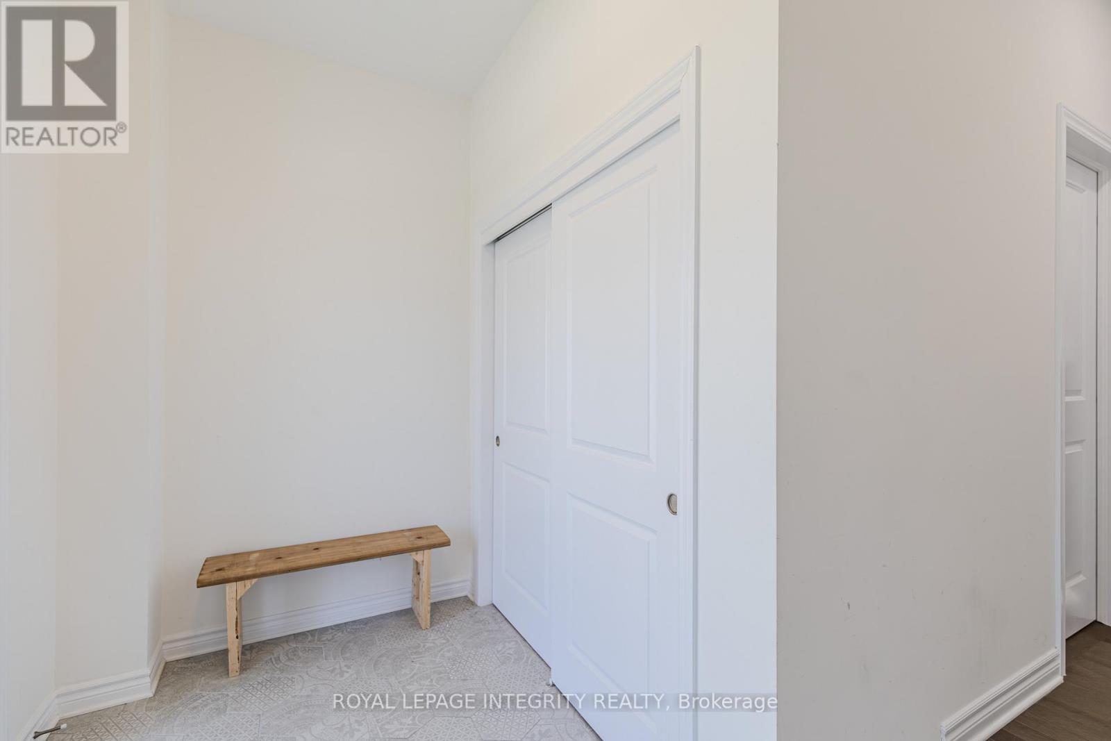772 Samantha Eastop Avenue, Ottawa, Ontario  K2S 0Z9 - Photo 3 - X12349212
