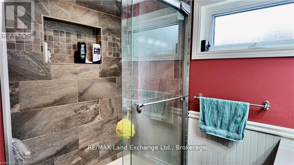 1097 Williamsburg Street, Kincardine, Ontario  N2Z 2G4 - Photo 14 - X12347631