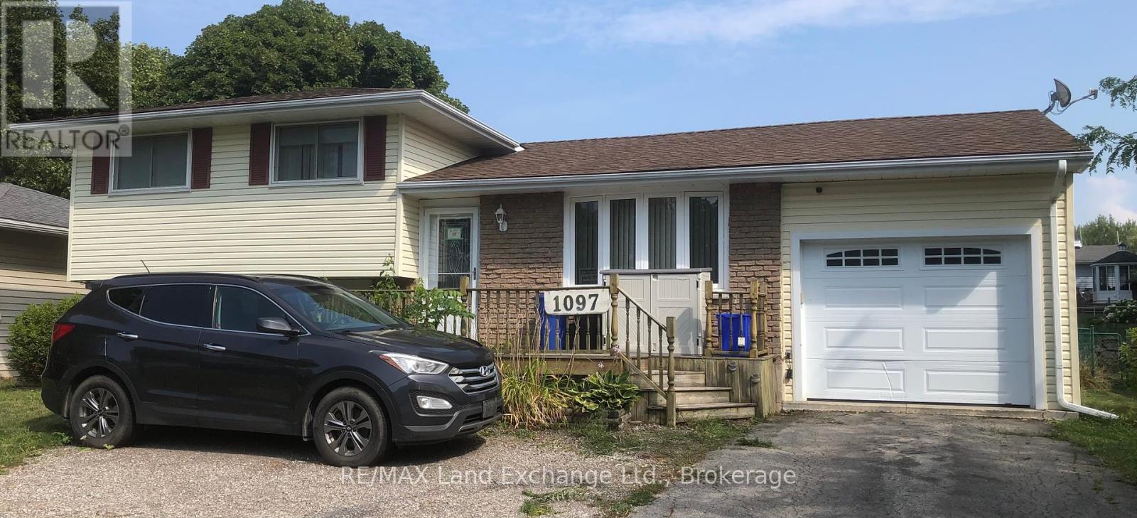 1097 Williamsburg Street, Kincardine, Ontario  N2Z 2G4 - Photo 1 - X12347631