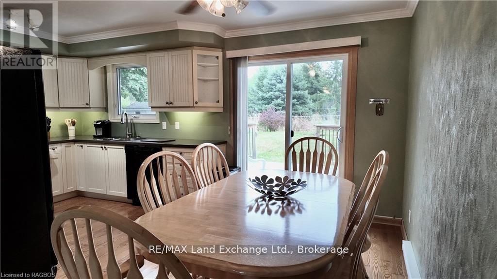 1097 Williamsburg Street, Kincardine, Ontario  N2Z 2G4 - Photo 10 - X12347631