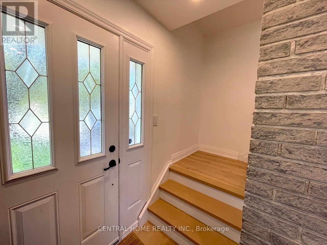 755 Botany Hill Crescent, Newmarket (Huron Heights-Leslie Valley), Ontario  L3Y 3A7 - Photo 16 - N12349226