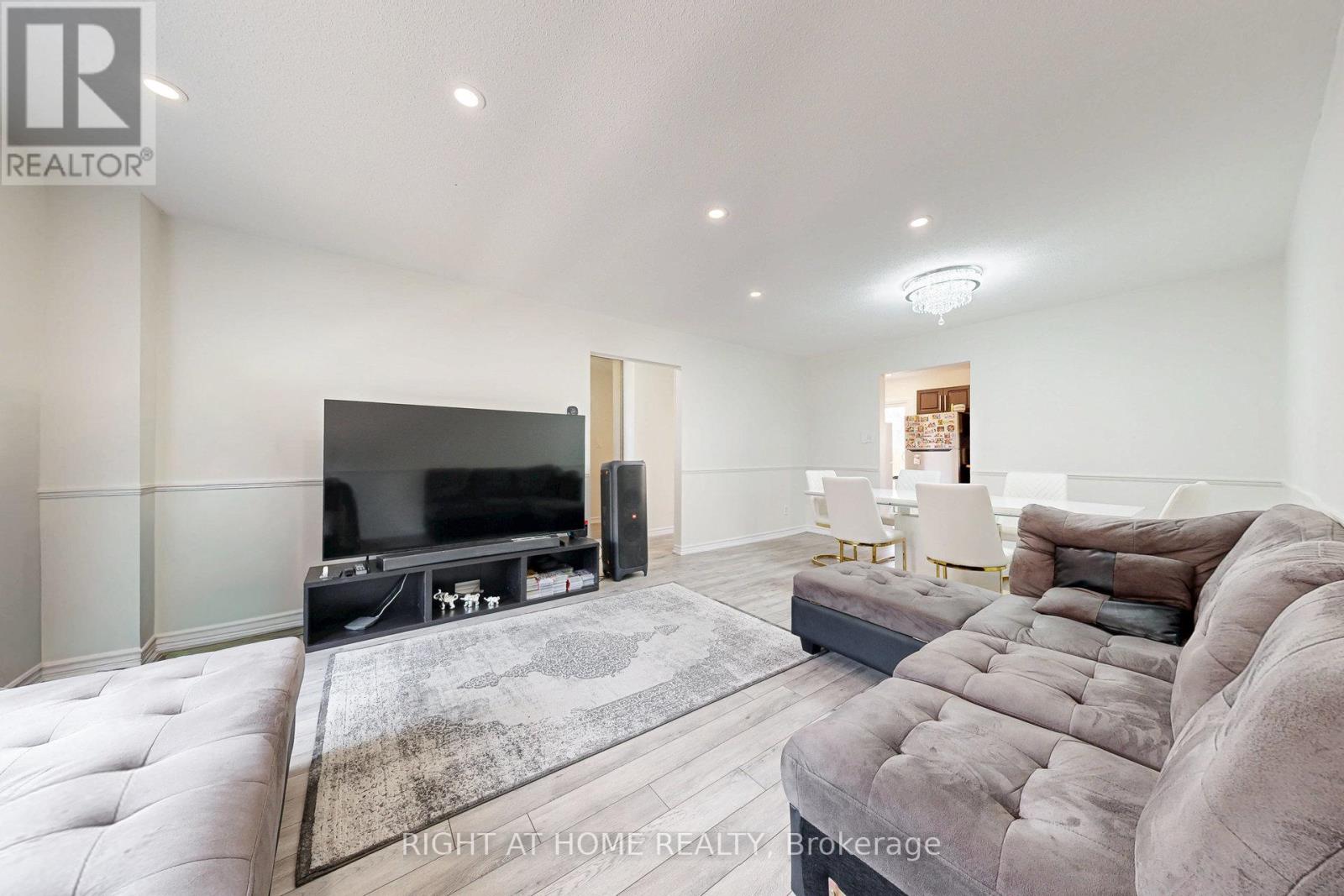 83 - 83 Guildford Crescent, Brampton, Ontario  L6S 3K2 - Photo 10 - W12349209