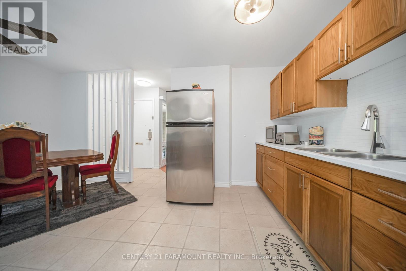 #107 - 19 London Green Court, Toronto, Ontario  M3N 1K3 - Photo 17 - W12349238