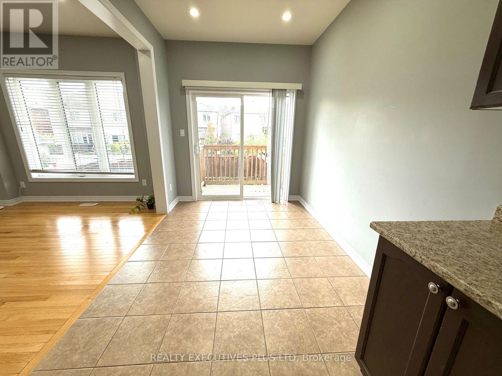 Upper - 88 Banbridge Crescent, Brampton, Ontario  L6X 5M1 - Photo 15 - W12349273