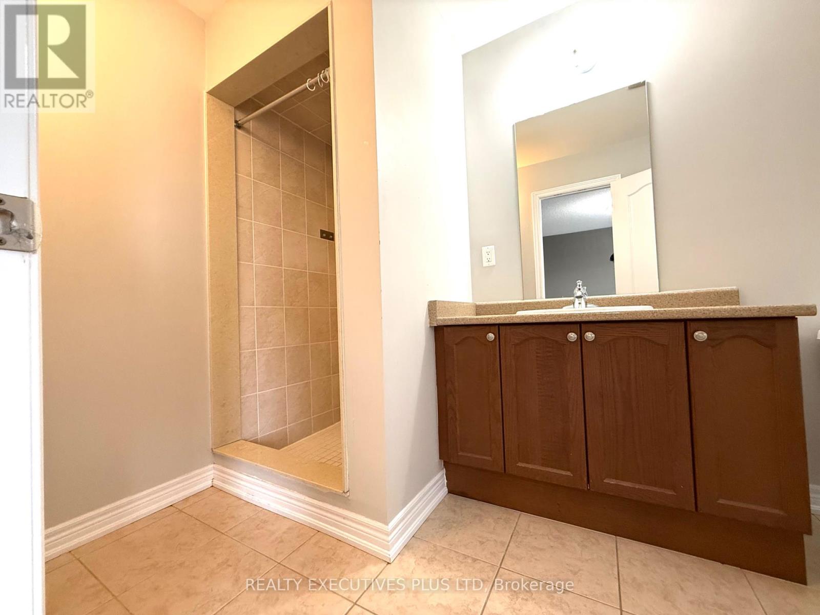 Upper - 88 Banbridge Crescent, Brampton, Ontario  L6X 5M1 - Photo 24 - W12349273