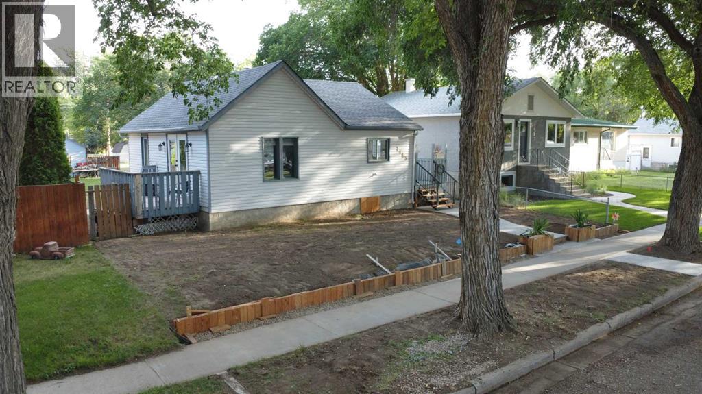 Property at 1143 Braemar Street SE image 2