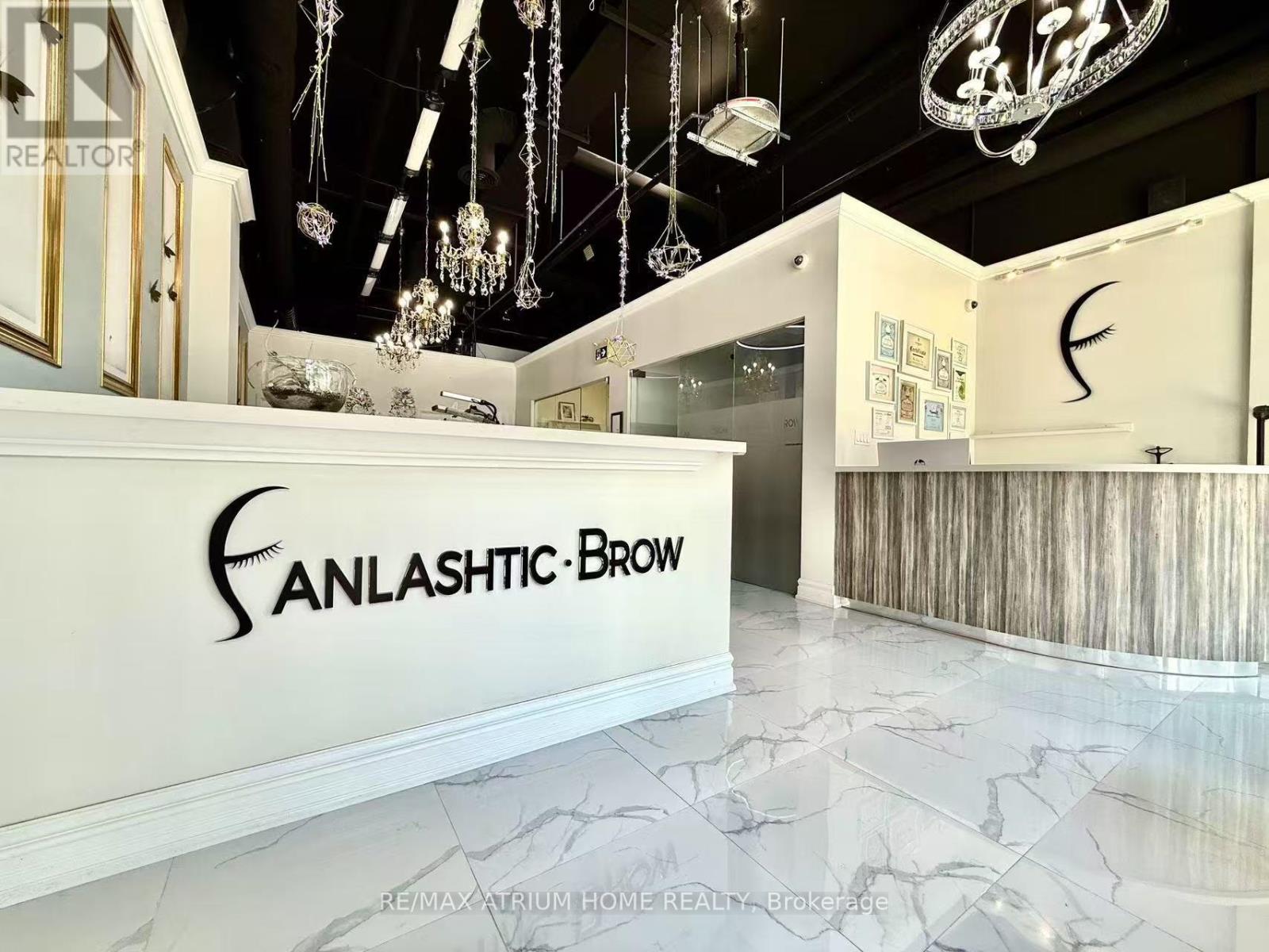 28 - 8130 Birchmount Road, Markham (Unionville), Ontario  L6G 0E4 - Photo 2 - N12349298
