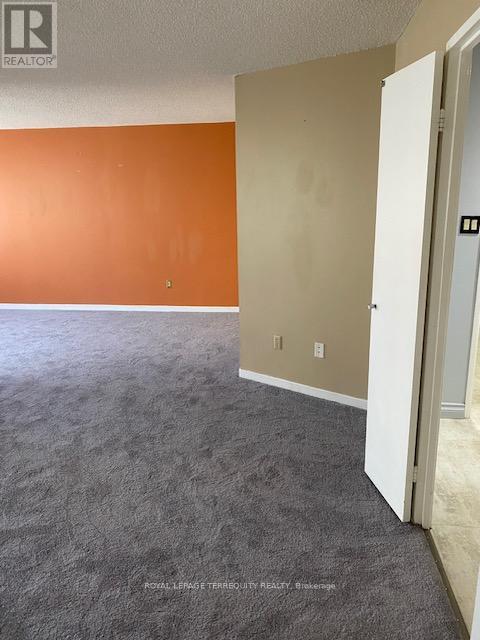 604 - 50 Elm Drive E, Mississauga, Ontario  L5A 3X2 - Photo 14 - W12349281