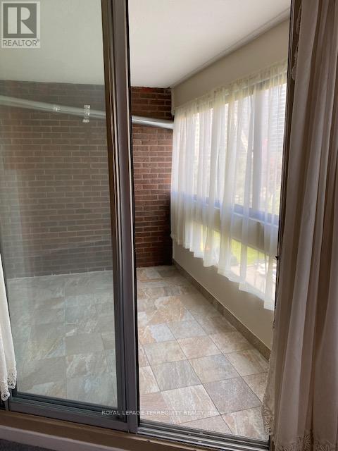 604 - 50 Elm Drive E, Mississauga, Ontario  L5A 3X2 - Photo 16 - W12349281