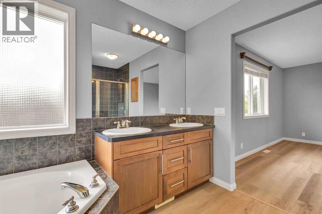 47 Auburn Bay Place Se, Calgary, Alberta  T3M 0A4 - Photo 24 - A2246845